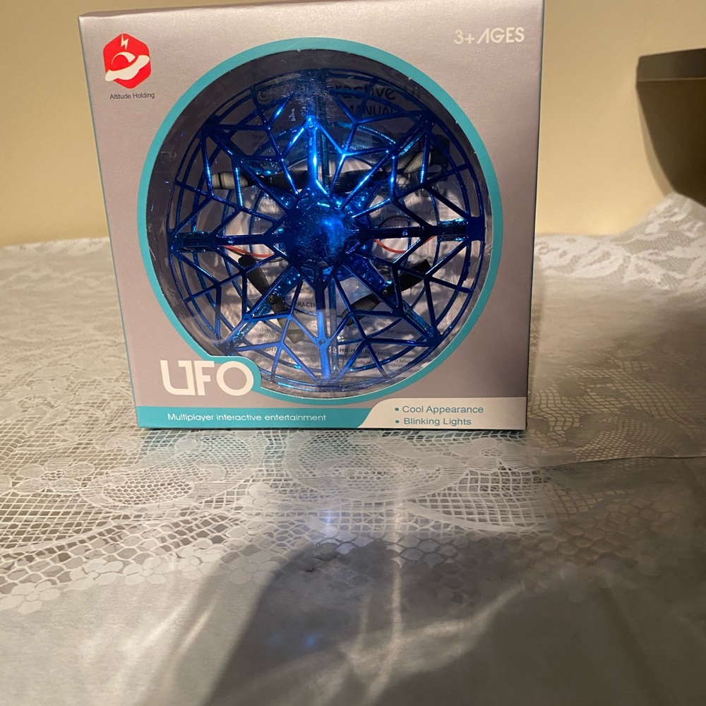 Induction Quadcopter UFO Interactive Aircraft JJ031 Hand Operated Mini Drones